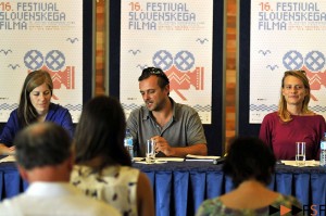 Novinarska konferenca, Porotorož